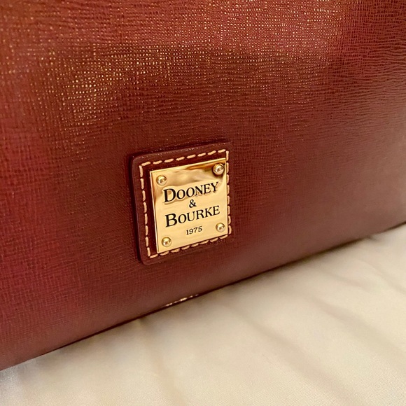 Dooney & Bourke tote - Picture 3 of 11